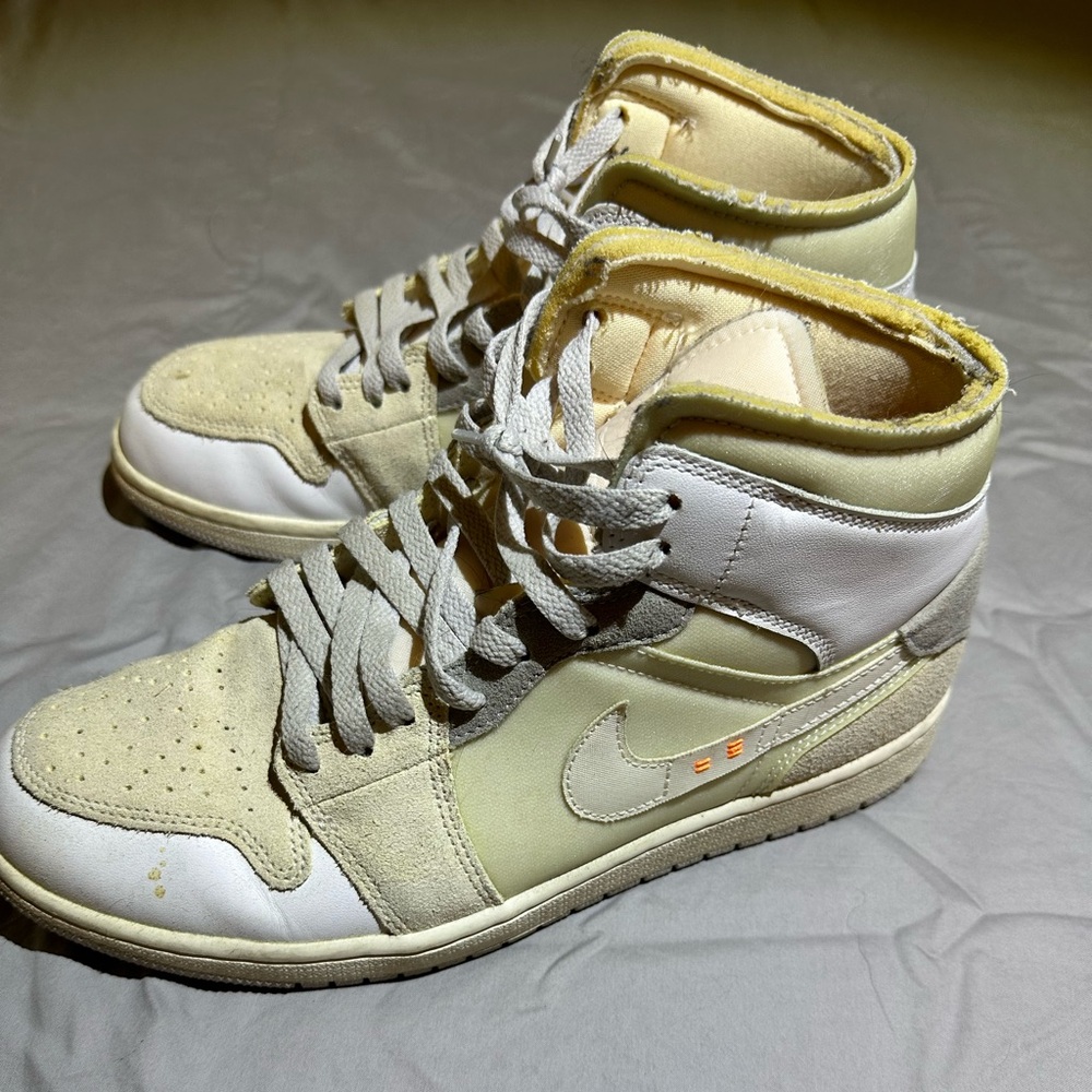 Nike High-Top Athletic Shoes in White and Tan